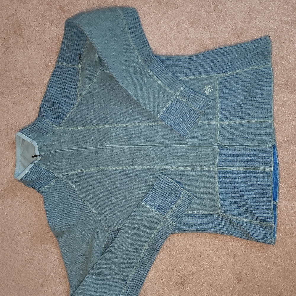 Mountain Hardwear Medium zip front sweater. Ladies blue green